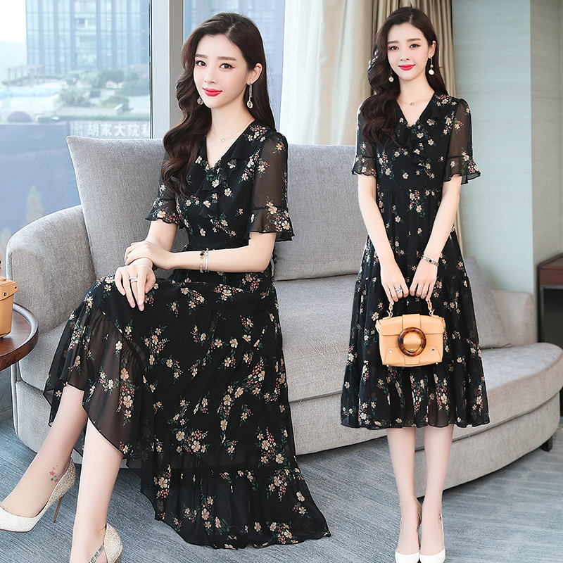 フラワー柄 シフォン ワンピース 膝下 ミモレ ミモレ丈 袖あり 半袖 パフスリーブ フレアスリーブ Vネック フレア リボン 透け感 シースルー かわいい 大人可愛い きれいめ カジュアル 大人 上