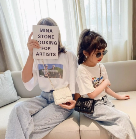 ミニ ショルダーバッグ キルティング 少女 ガール 女の子バック 大人 斜めがけバッグ ハート 斜め掛けバッグ 肩がけバック 肩掛けバック 2way 斜めがけ 斜め掛け 肩がけ 肩掛け 手持ち スクエ